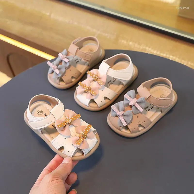 Premiers marcheurs Été Enfant Filles Sandales Mode Double Bowknot Enfants Princesse Robe Plat Toe-Couvert Plage Enfants Chaussures Causales