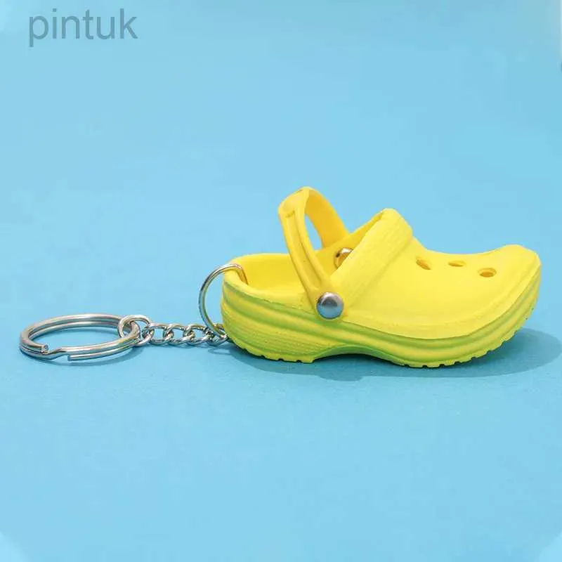 Keychains Lanyards 1st 3D Mini 7,5 cm Eva Beach Hole Little Croc Shoe Keychain Bag Tillbehör Dekoration Keyring Car Handbag Key Chain Charms LDD240312