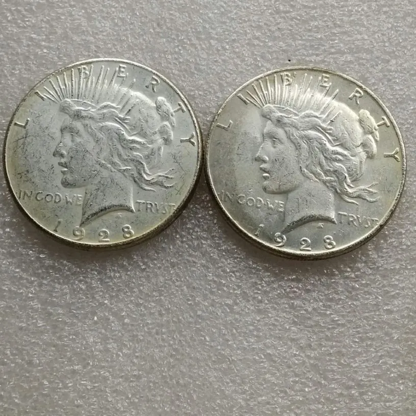 USA head-to-head 1928 Peace Dollar Two Face Copy Coin-2744