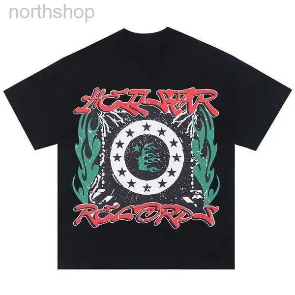 Mens T-shirts Hellstar Cotton T-shirt mode svarta män kvinnor designer kläder tecknad grafisk punk rock tops sommar high street streetwear j230807wdi1