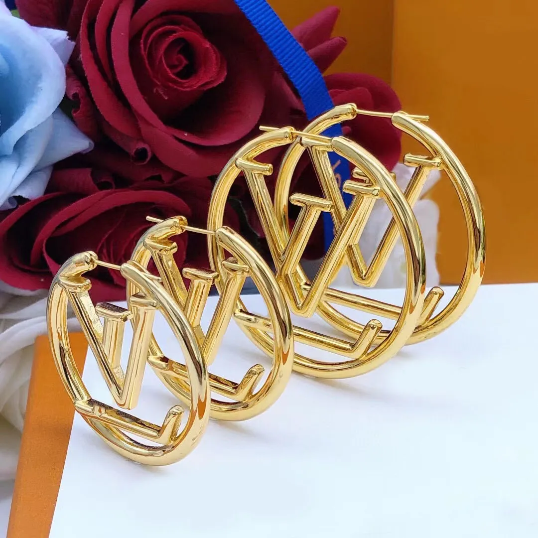 Luxury Big Gold Hoop Earrings for Lady Women Orrous Girls Ear Studs Set Designer Jewelry Earring Valentines Day Gift Engagement