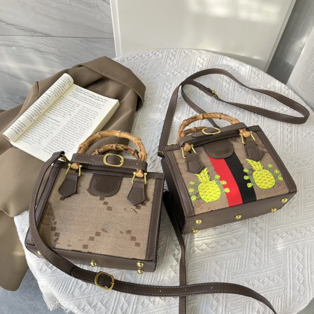 DHgate Girls Designer Crossbody Bags Stylish Faux Leather Shoulder Purses for Kids Baby Kids Maternity