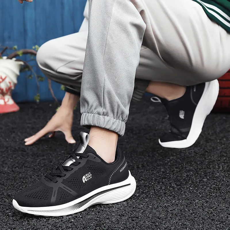 أحذية أزياء للرجال الذين يركضون أسودًا أبيضًا أبيضًا ريد -24 مدربين رجال أحذية رياضية أحذية أحذية رياضية 7-10 68692 S