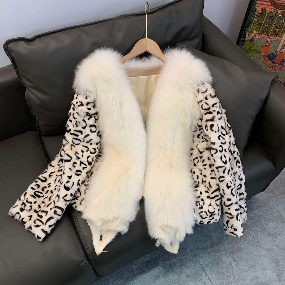 Winter New Haining 2023 فرو مزيج Sable و Fox Hair Front Coat للنساء 2760