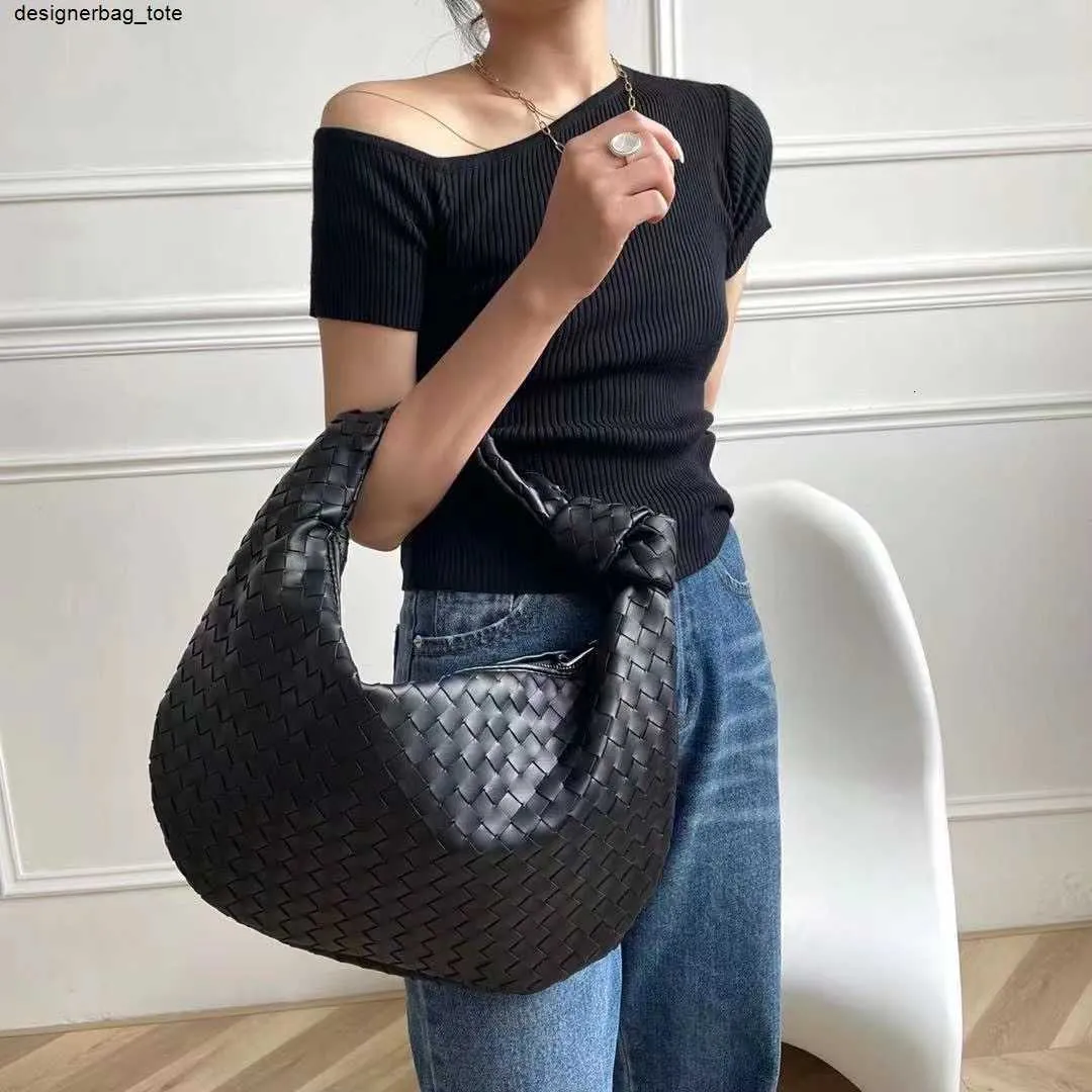 Sac à main tissé en cuir de mouton souple pour femmes, grand sac à main de styliste, fourre-tout à poignée, sac à bandoulière avec chaîne pour dames