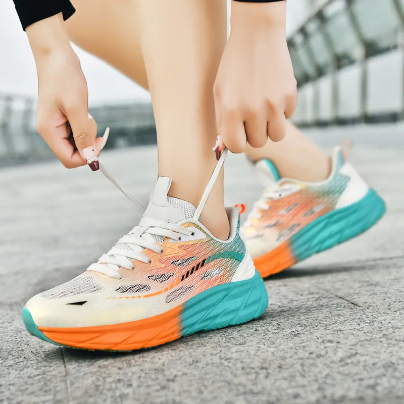 Moda Running Shoes para Homens Mulheres Respirável Preto Branco Verde GAI-42 Mens Treinadores Mulheres Sapatilhas Tamanho 7