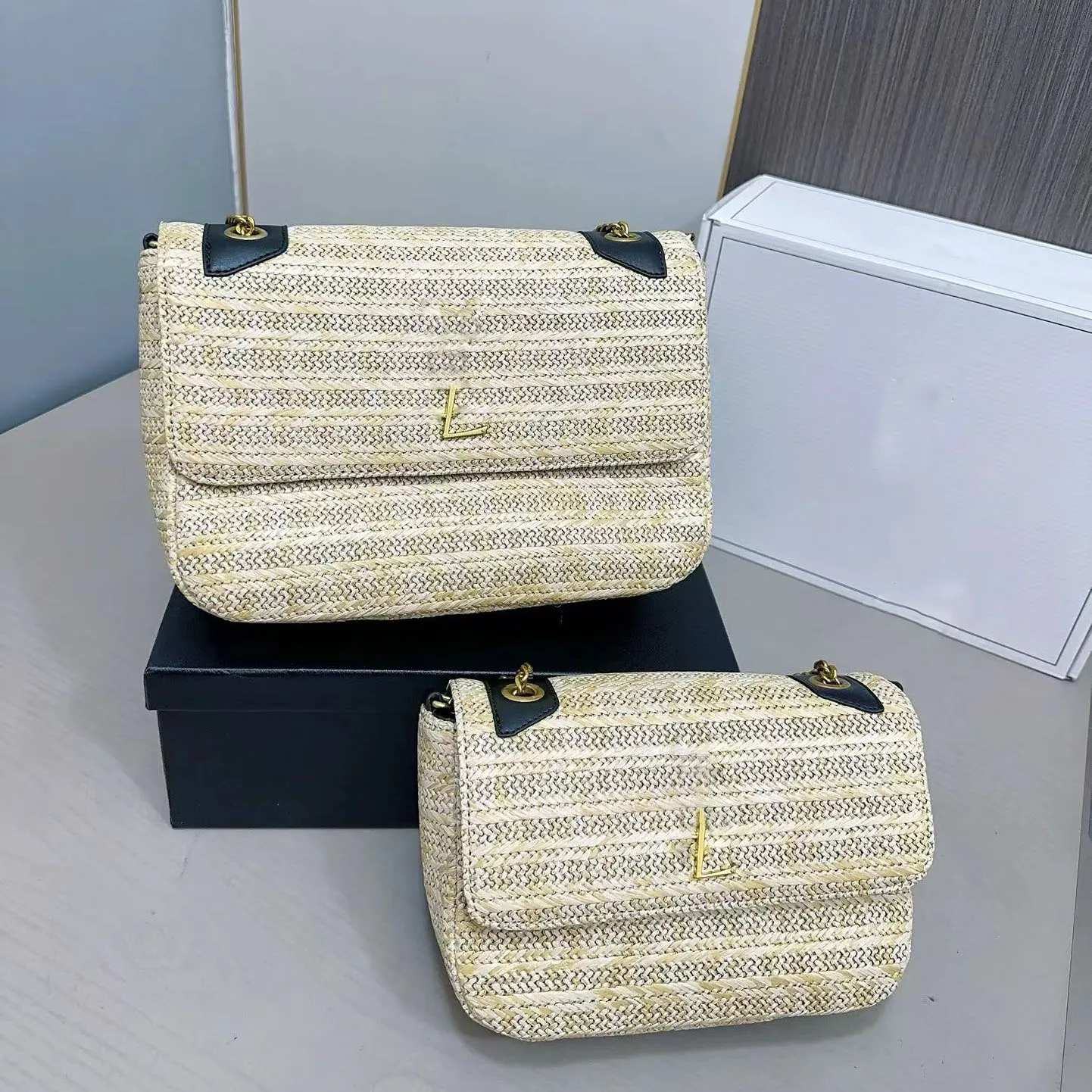 2024 Neue Designer-Tasche Sommer-All-in-One-Stroh-Strandtasche Modepersönlichkeit täglicher Pendelverkehr praktische Geldbörse Umhängetasche Umhängetasche