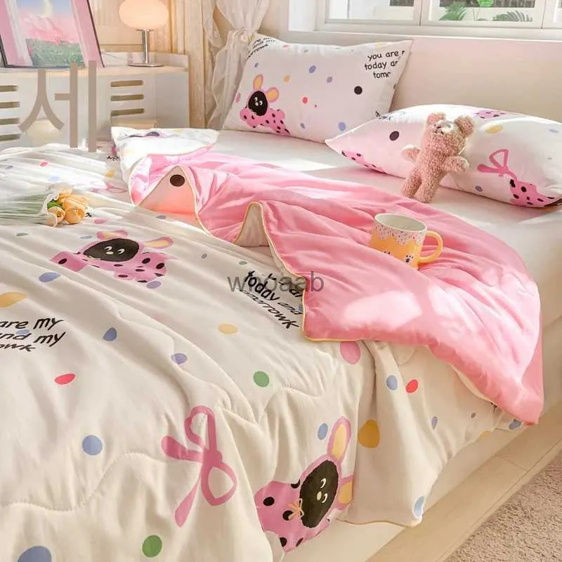 Comforters sätter 1pc 150x200cm Ny sommarluftkonditionering quilt barn dubbla sidor täcken polyester tecknad tryckt vuxen tvättbar hemanvändning yq240313