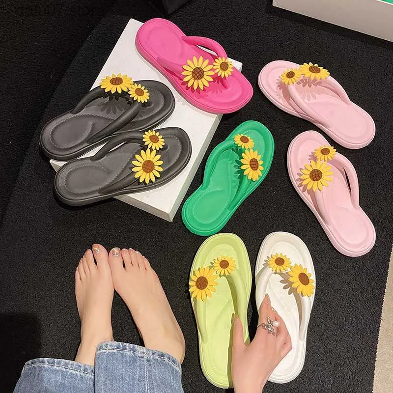 Slippers Sandals Internet Internet Slippers Daisy Slippers for Womens Fashion Teledsile Propoyile Standals Style Fairy Fairy Strice Flated Instagram Shoesh240313