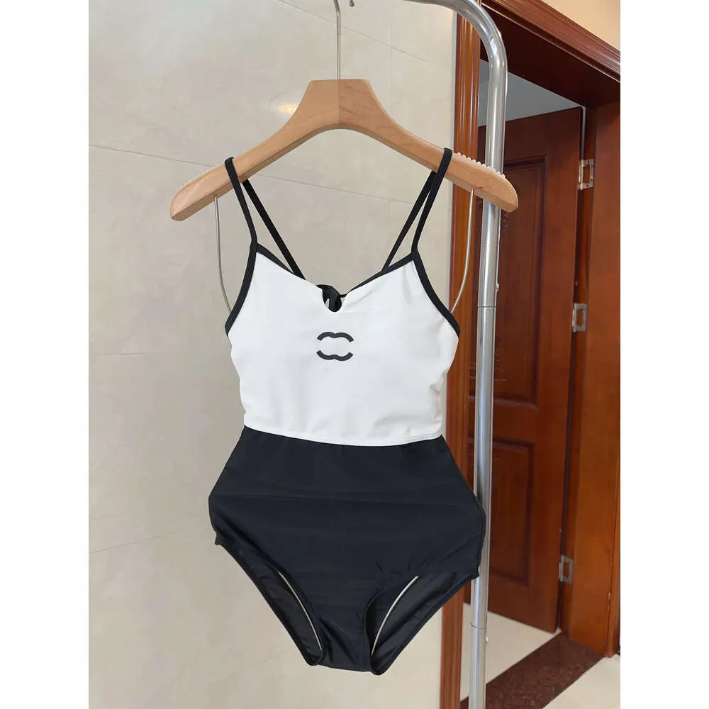 Chanells Designer Designer Luxury Channel Girl Swimsuit One Piece Swimsuit Suet da bagno Women Sexy Swimsuit Ladies Summer Beach Beach Bareding Abitazioni 031303