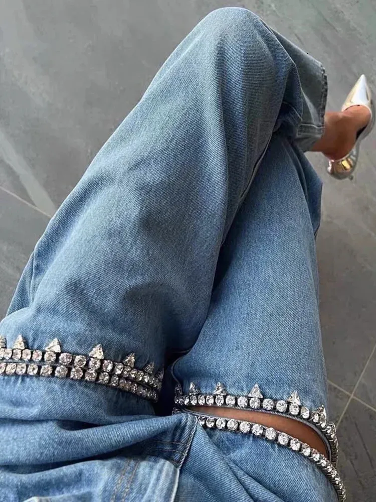 Fashion Trendy Diamond Design Blue Distressed Relaxation of Tall Waist Wide Legged Pants Spring 2024 Hollow Out Jeans Women 240309