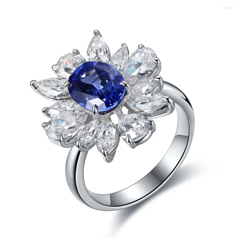 Cluster Rings Oval 8.5x6.8mm syntetiska rayal blå förlovningsring 18K guldpläterad diamant multiton smycken för kvinnor