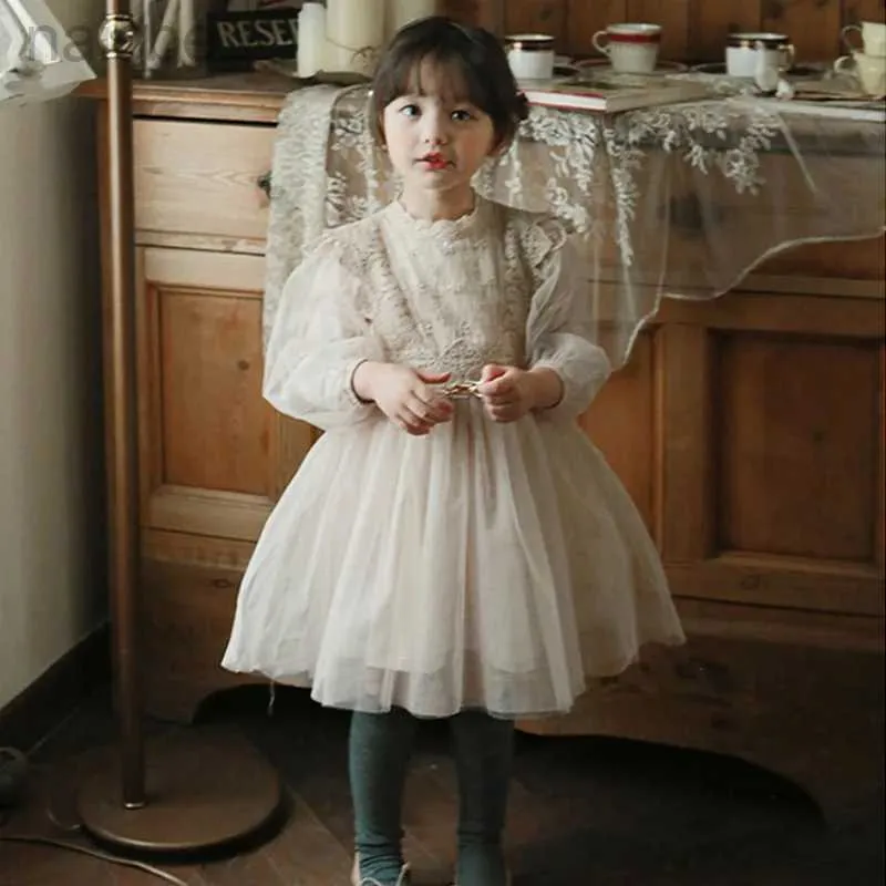 女の子のドレスストロベリーシャン韓国服フレンチスリーブチュールドレスLDD240313