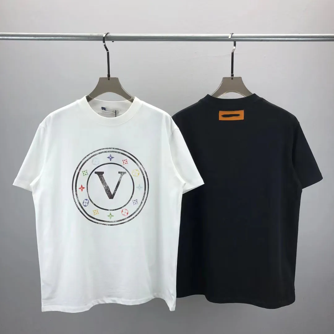 Version de qualité officielle Mens pour hommes Designer T-shirt plus taille de vêtements de taille t-shirts Fashion Paint Couple à manches courtes Tee Tee Chothings oversize