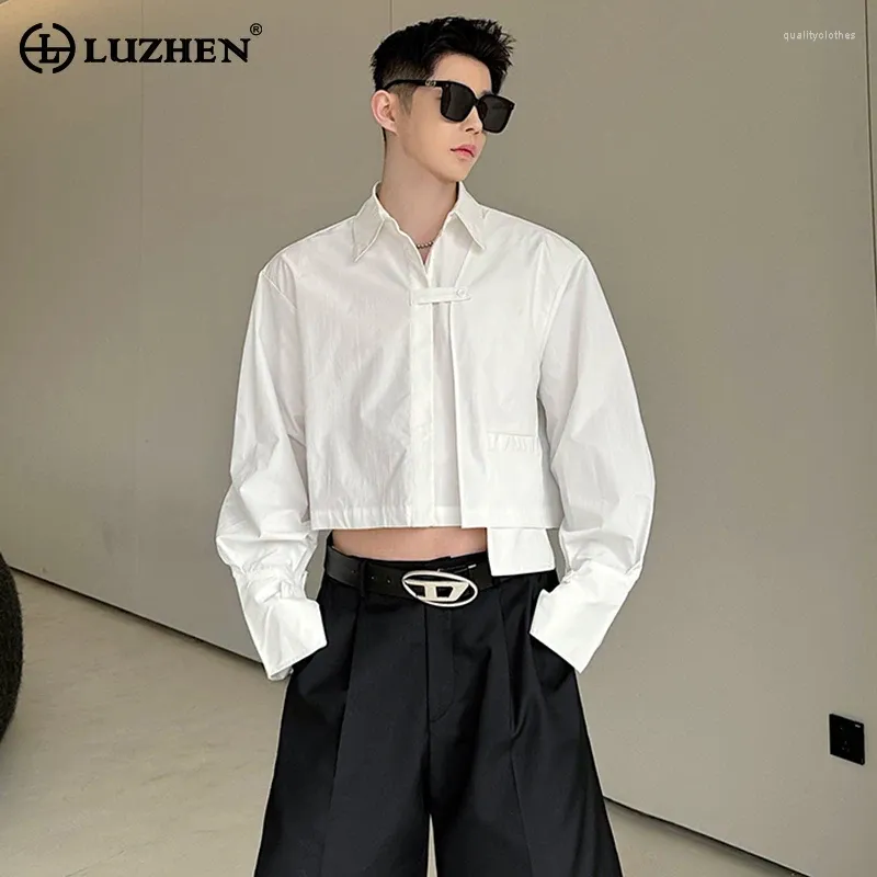 Chemises décontractées pour hommes Luzhen 2024 Spring Niche Design Polyvalent Chemise à manches longues Street Fashion Élégant Épissage Tops courts LZ1489