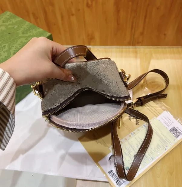 Bolsa de mensajero de moda Mochila Patrón antiguo Bolsas de mensajero de hombro simples de alto grado que combinan con todo