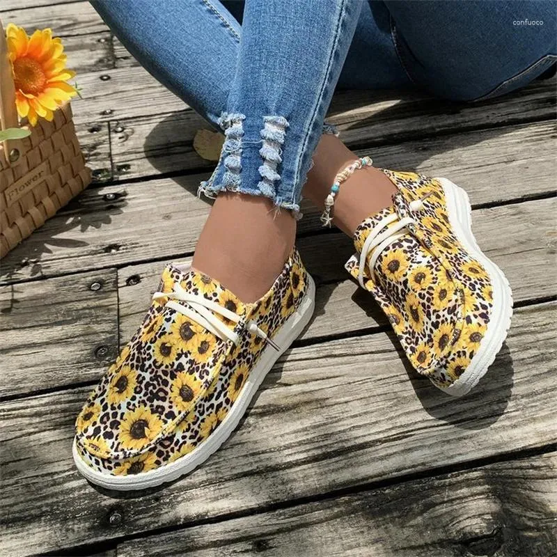 Casual Shoes 2024 Spring and Autumn Outwear Printed Canvas Thick Sole Bekväm original mode kvinnors singelsko