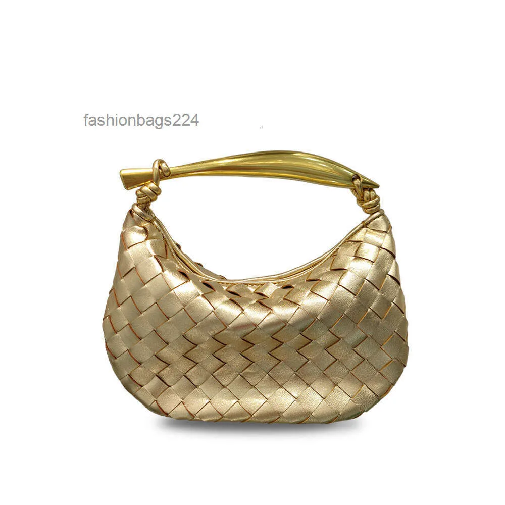 Handheld handbags hotsell