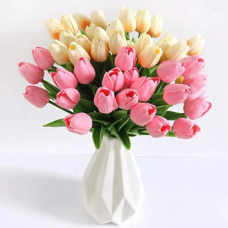 Fiori decorativi Piante di tulipani artificiali per interni Giardino esterno Materiale morbido Accessori per feste Regali Ornamenti per festival femminili