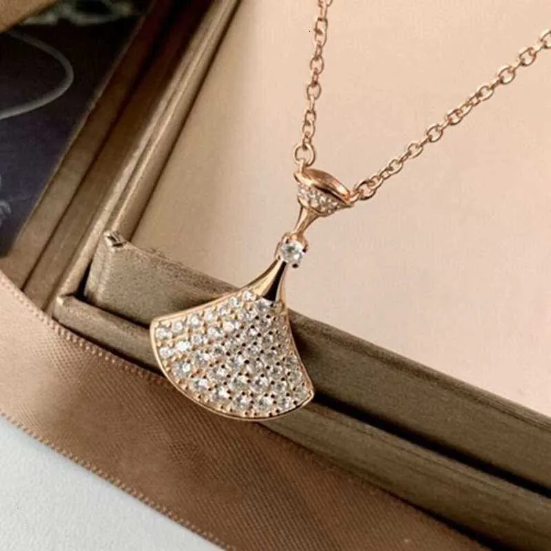 DesignerFashion Luxury jewelry Necklaces designers Fan shape divas dream necklace diamonds White Green Chalcedony small skirt female elegant jewelry for valenti