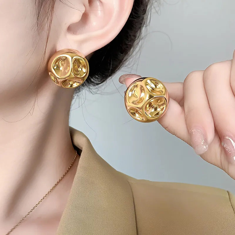 Designer Oorbellen Voor Vrouwen Meisje Mode Geometrische Onregelmatige Concave Oorbellen 18K Gouden Ronde Bal Voor Feest Bruiloften Sieraden