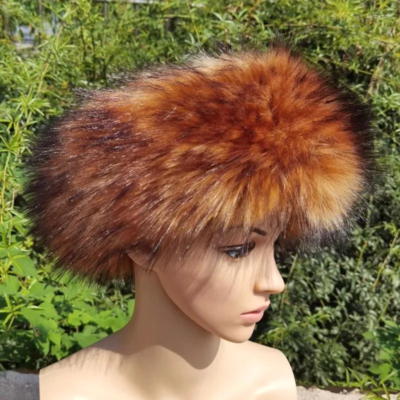 Berets Cap Beanie Hat Quente Grosso Ao Ar Livre Inverno Mulheres Faux Fur Pelúcia Estilo Russo Fluffy Caps Feminino Elegante À Prova de Frio Neve