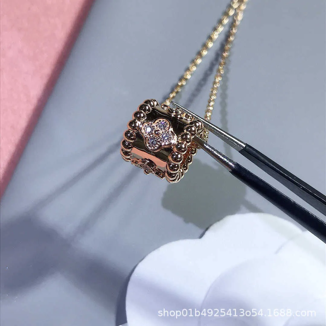 V Necklace Full diamond clover kaleidoscope necklace with diamond bead edge collarbone chain plated with 18k rose gold light luxury internet red pendant