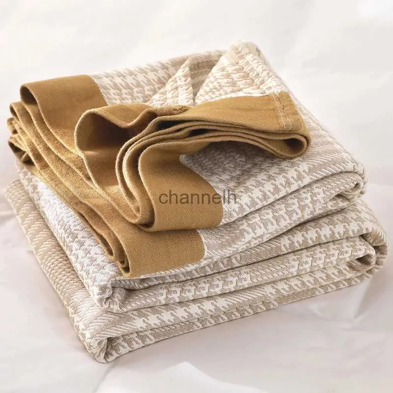 Comforters sets Leisure Bamboo Cotton Sofa Cover Blanket Towel Cool Grid Gauze Summer Cool Blanket Air Conditioning Blanket Summer Double Quilt YQ240313