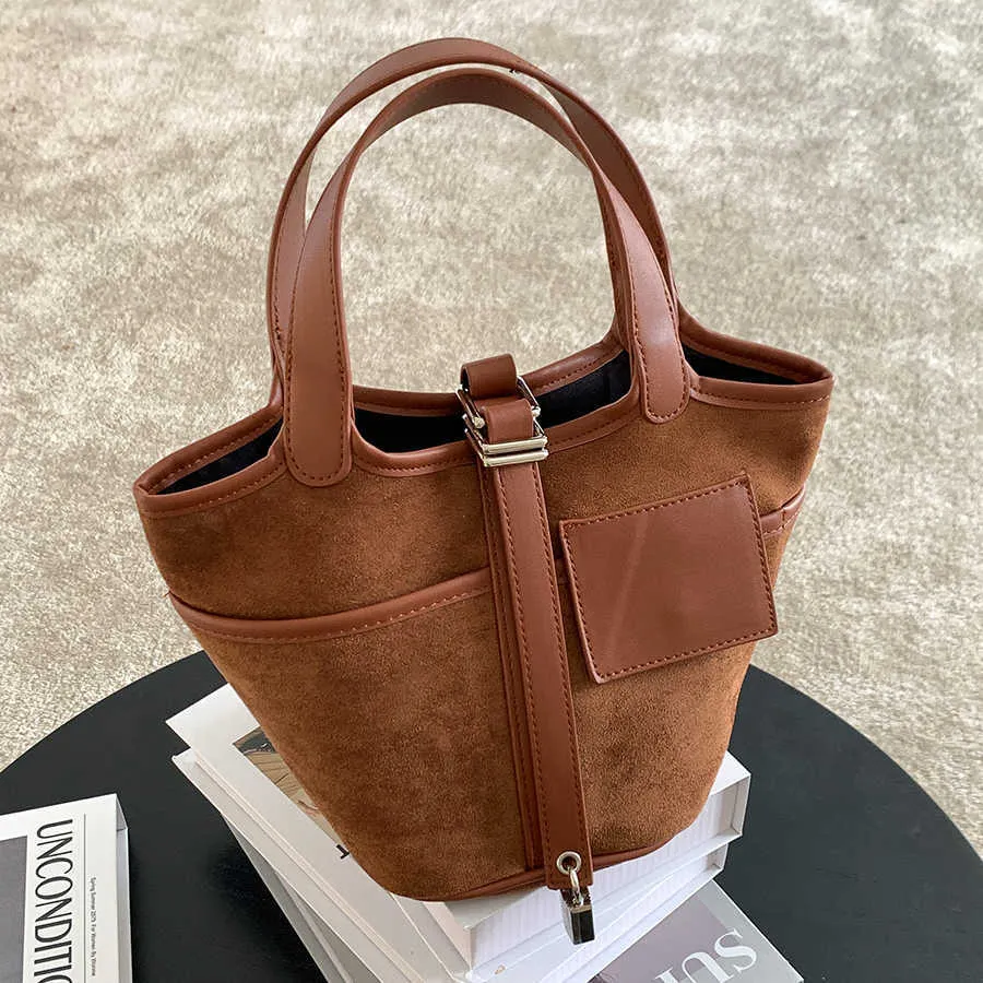 HBP Non-Brand Herbst Retro-Korbtasche aus gespleißtem Leder mit externer Schnalle und Wildlederhandtasche