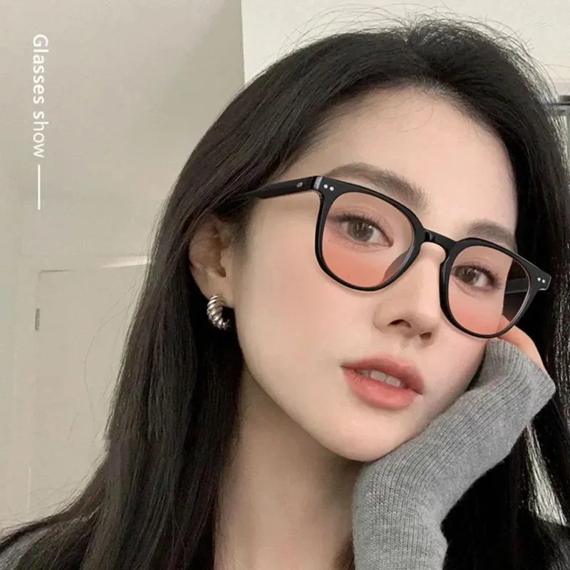 Solglasögon Gradientglasögon anti-Blue Blush Women Korean Small Frame Plain Advanced Sense Cute Eyewear