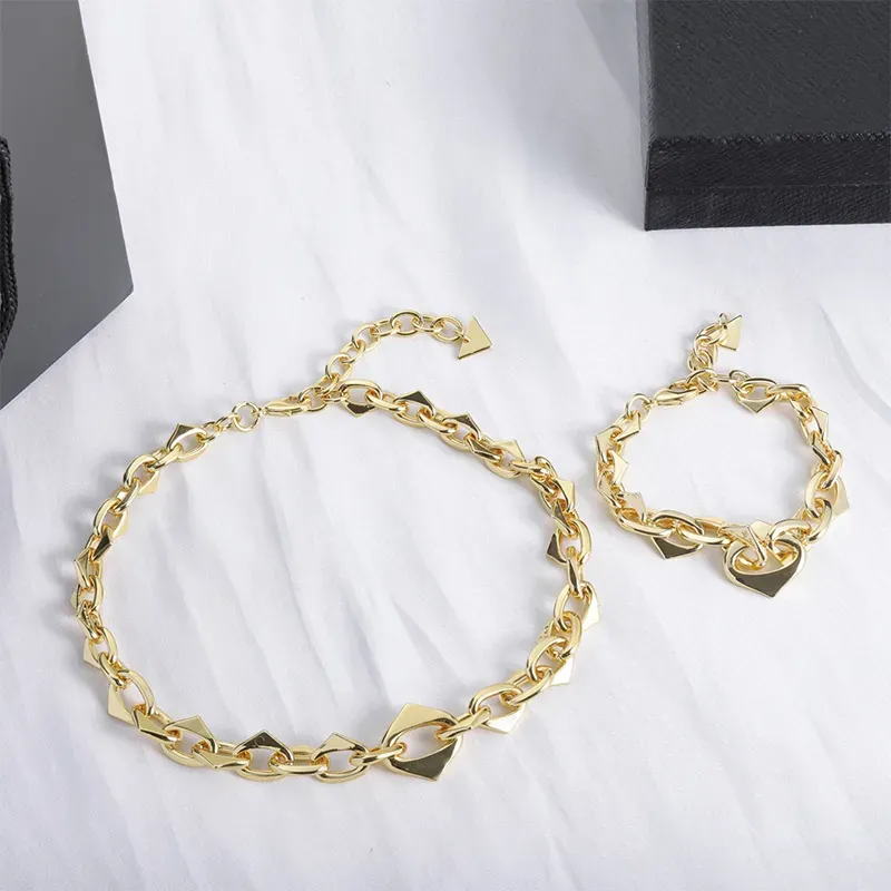 Mulheres Designer Triângulo Pulseiras Aço Inoxidável Grosso Colar Conjunto Jóias Senhoras Pulseira De Ouro Moda Luxo Chain Link Colares De Prata Homens Presente De Casamento