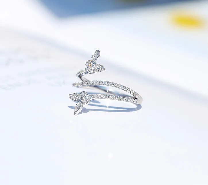 Top Special-Inrest Design Butterfly Pierścień żeńska plisowana folia blaszana zamknięta pierścień Mały świeży luksusowy biżuteria ręczna ins