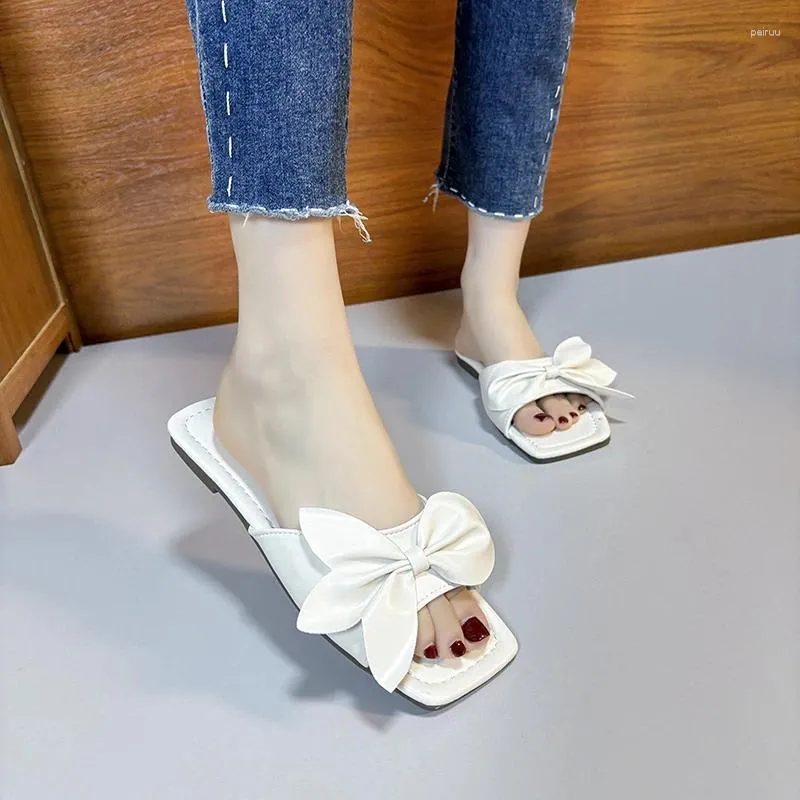 Terlik Bowknot Kadınlar Kore Dışında Kadınlar Moda Yumuşak Bottası Büyük Boyut 35-42 Kız Ayakkabı Tasarımcı Kare Tepe Düz Kadınlar