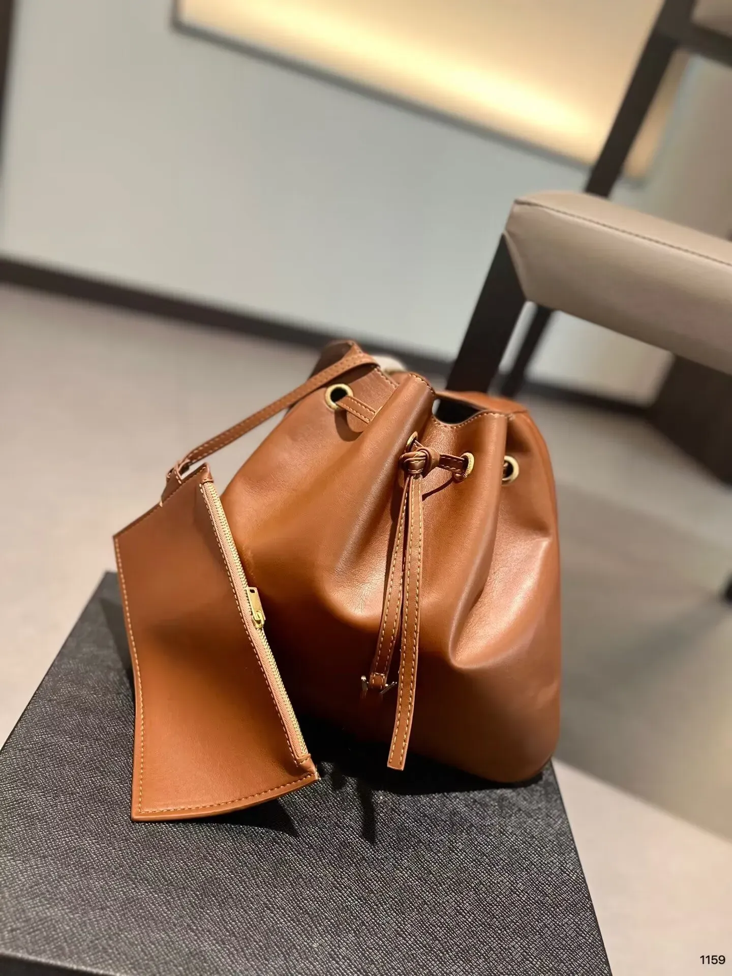 Top Quality Genuine Leather Designer Bucket Shoulder Bag For Women