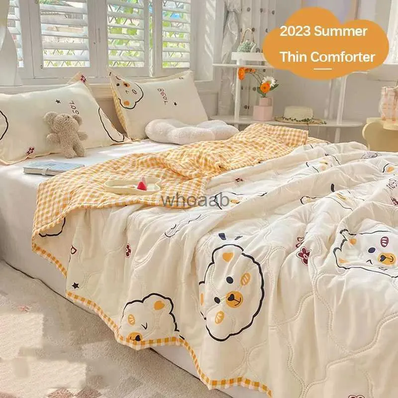 Comforters Set Summer Cute Cartoon Comporter Vuxna Kids Queen King Size Single Double Bed Thin Comporter Filt Cool Quilt Bedste för Hem YQ240313