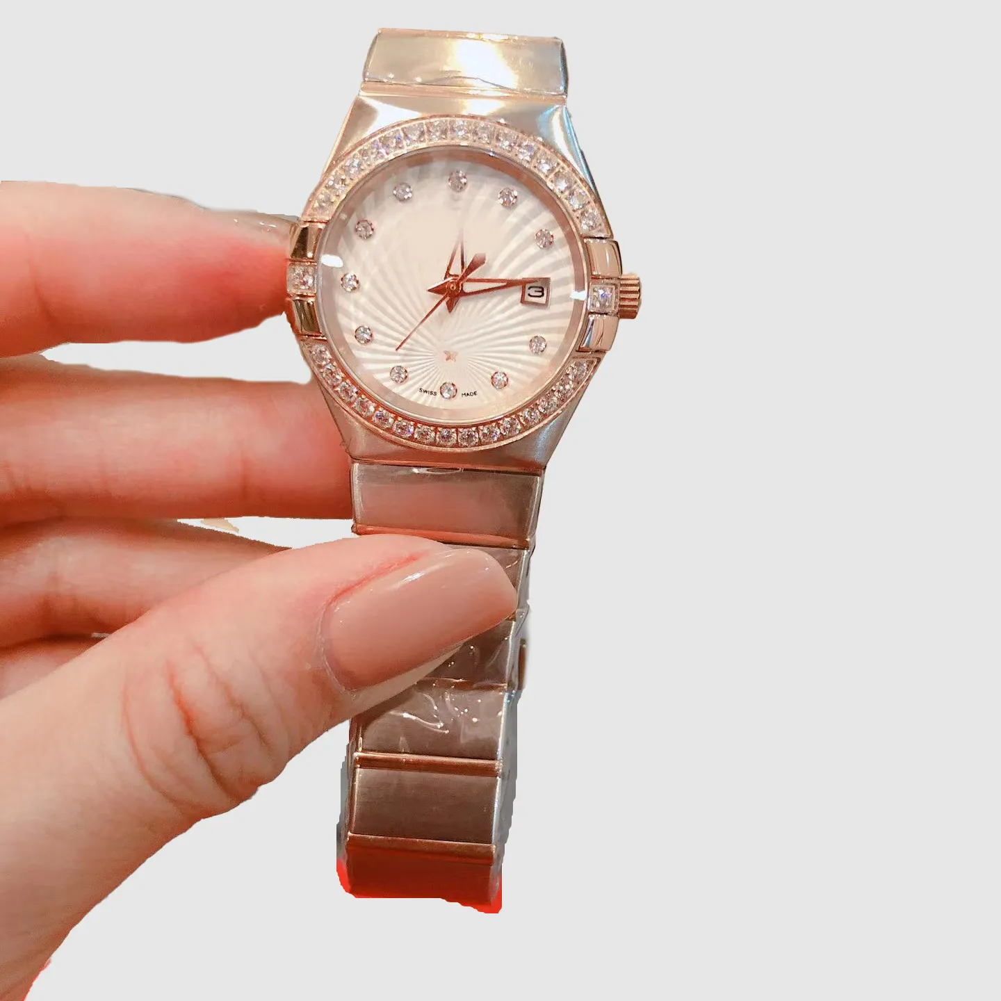 Nowy projektant Omegs Automatyczny ruch mechaniczny zegarek elegancki i modny wysokiej jakości damski zegarek