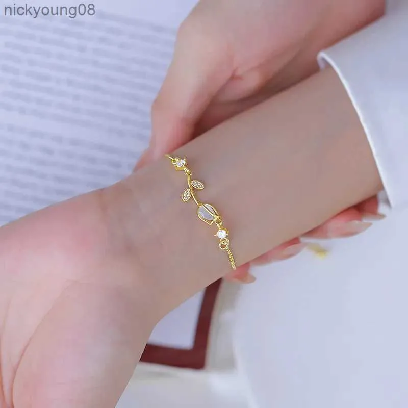 Bangle Koreaanse Licht Luxe Tulp Bloem Armband Voor Vrouwen Glanzende Zirkoon Opaal Parel Kralen Rose Verstelbare Bedelarmband Trendy JewelryL2403