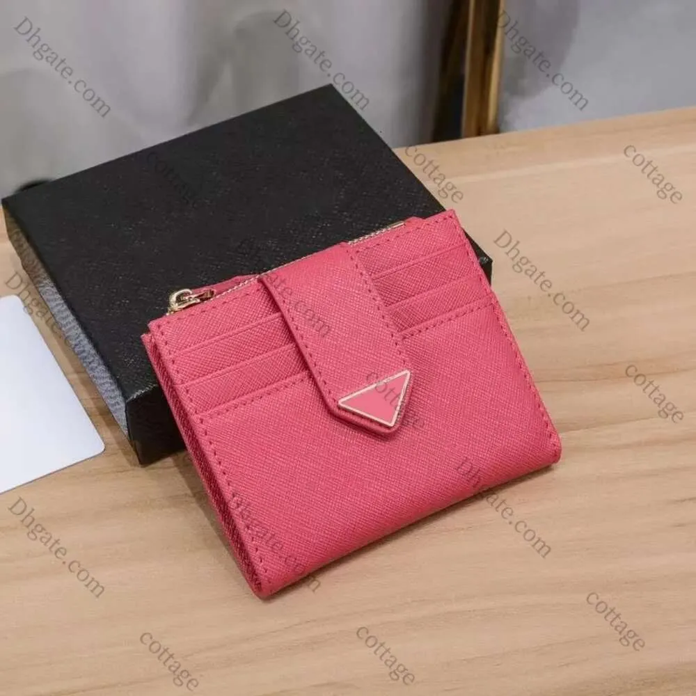 Kredi kartı yuvaları tasarımcı cüzdan para cüzdanlar kartları tutucu yeni çanta anahtar torbası kadın erkekler kutu üçgen deri fermuar lüks bayan saffiano kartvizit cüzdanlar