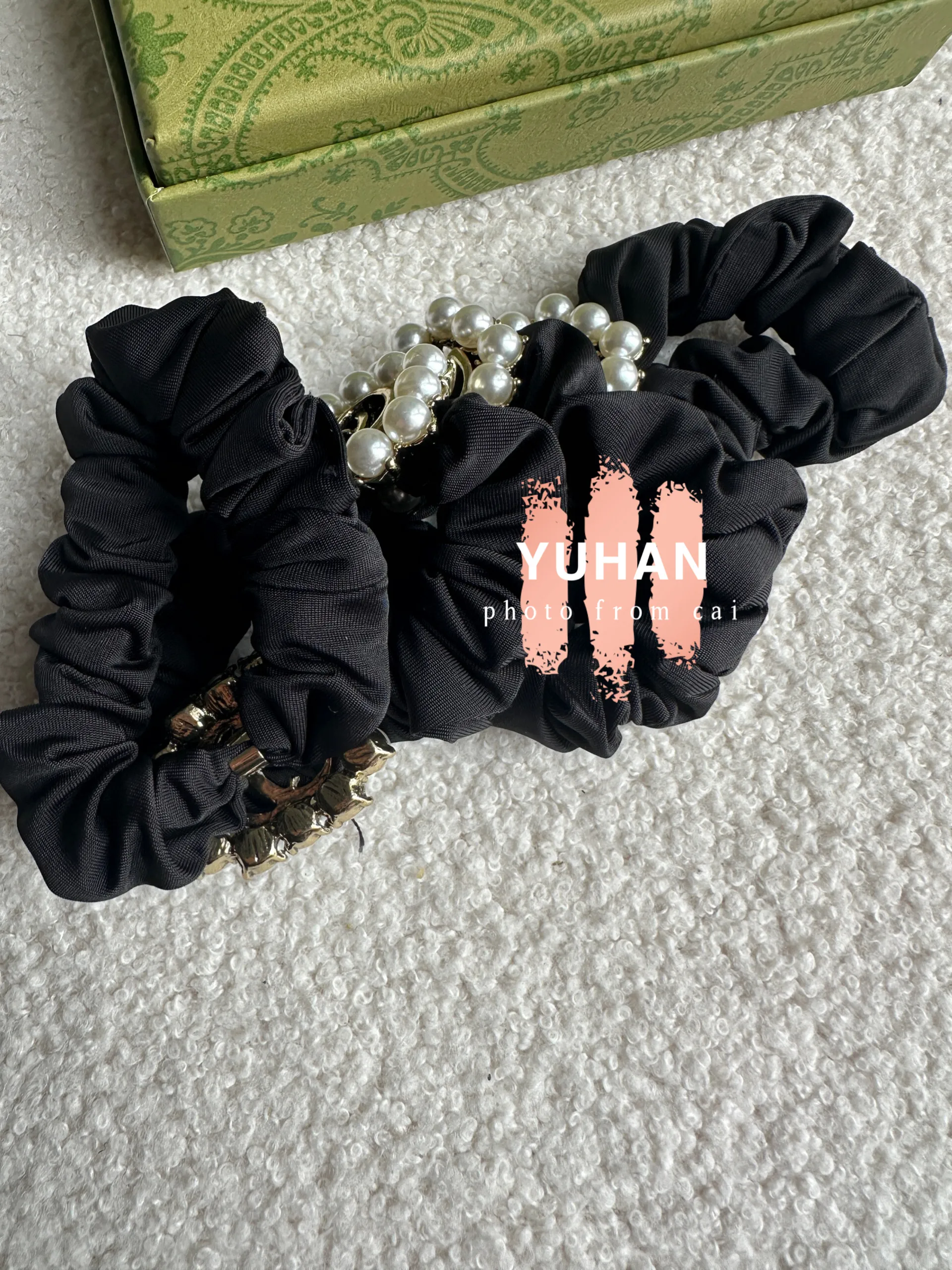 Fascia per capelli classica alla moda Cravatta per capelli con perle Accessori G scrunchie regalo per feste