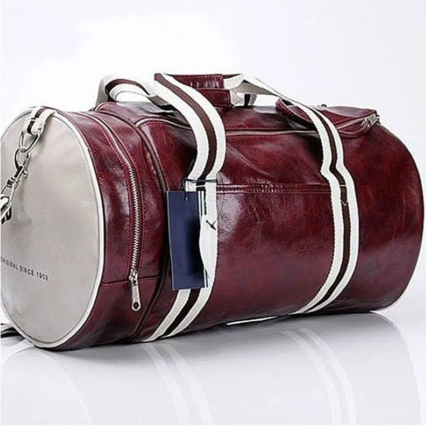 Designer-Offre spéciale Sac à bandoulière Sacs de sport en plein air Packs de haute qualité PU Soft Leatherr Sac de sport Hommes Bagages Sac de voyage Perry S2289