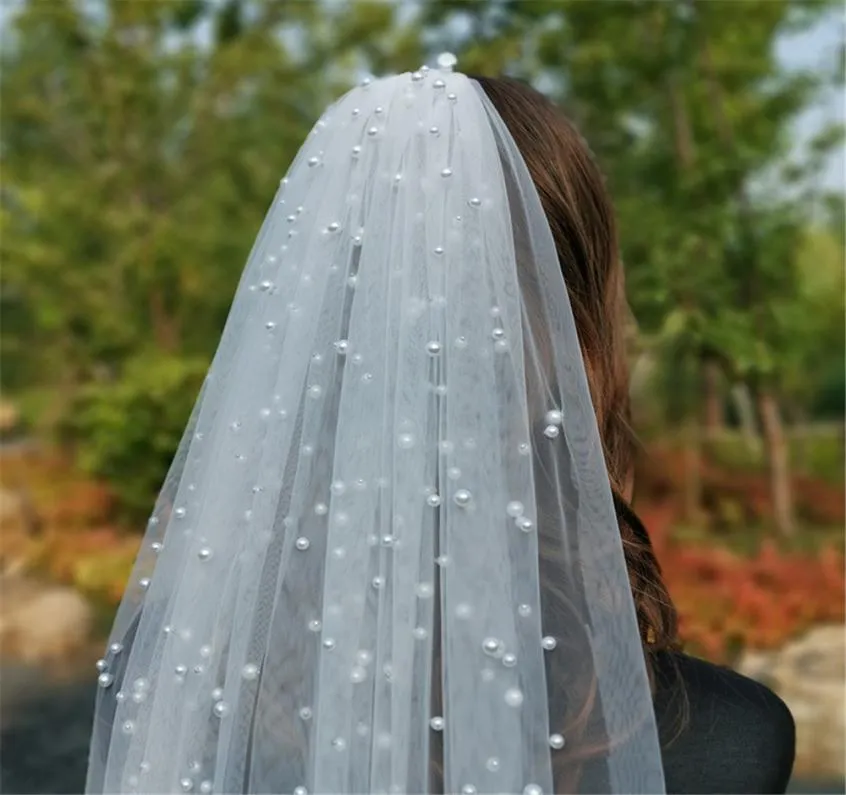 New Bridal Wedding Veils with Heavy Pearls Cheapest Lace White Tulle Wedding Bridal Veil 75cm15m3m Length Events Formal4717520