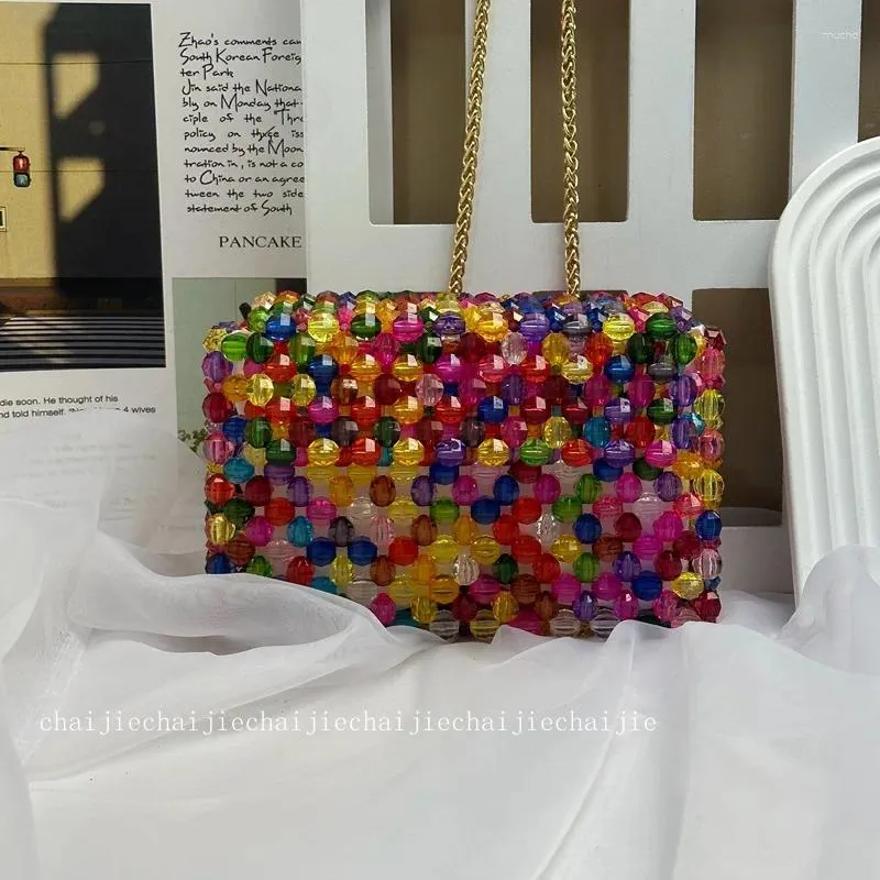 Borse a tracolla Borsa a tracolla con catena intrecciata colorata in acrilico con perline fatte a mano Moda semplice interna con flip cover Quadrato da donna