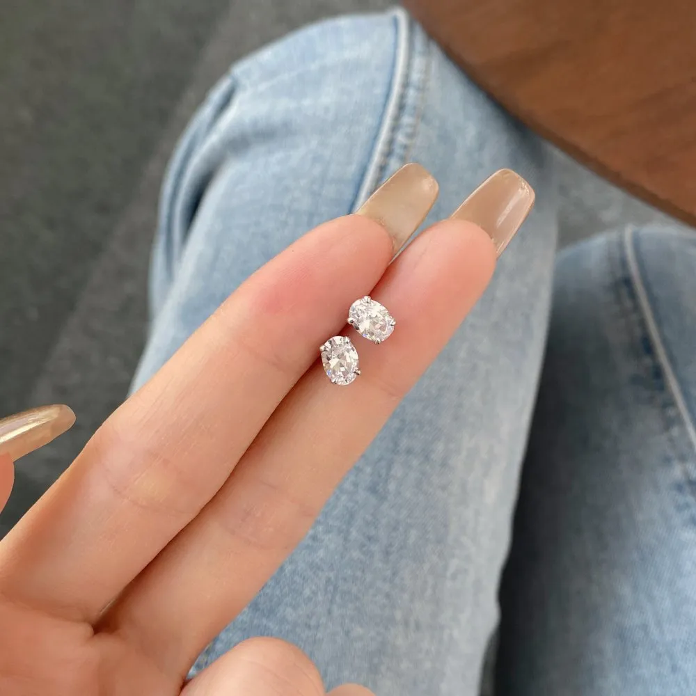 Orecchini a bottone di marca Choucong Semplici gioielli raffinati Solitario Reale argento sterling 925 Dolce carino forma ovale Moissanite bianca Pietre preziose con diamanti Orecchino da sposa feste