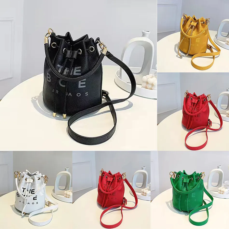 Tote Designer Handbag Bucket Bag Womens Top Quality Strap Purse Clutch Fashion Plånbok Mini Väskor Importera väska 04