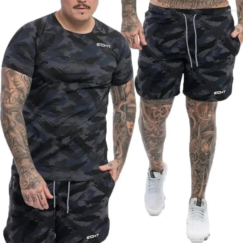 Tute da uomo 2024 Camouflage Palestre T-shirt da uomo Gilet Pantaloncini sportivi Tute Quick Dry Set da corsa Estate 2 pezzi