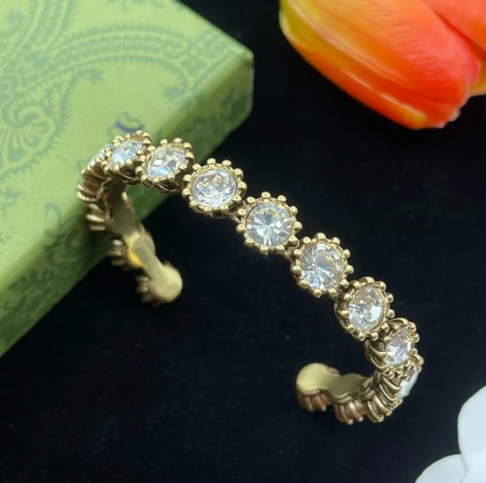 2024 Bracelet de créateur de luxe rétro avec strass complets, ouverture de fleur, bracelet dur, bijoux pour femmes et hommes, cadeau sans boîte