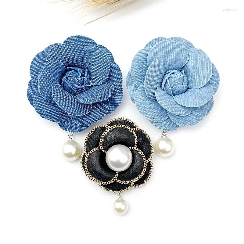 Brosches Korea Trendy Design Handmased Fabric Artificial Flower Series Camellia Pearl Pin Lady Daily Colthes Ryggsäck Tillbehör