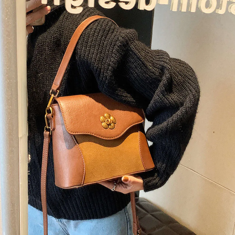 Lock Texture Buckle Crossbody Small For Women S Autumn Winter New Waist Versatile Single Shoulder Underarm Bucket Bag ingle houlder