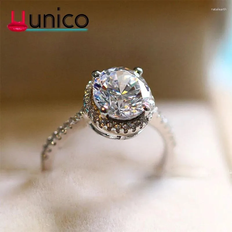 Z bocznymi kamieniami uunico 2024 Big cyrkonia pierścień mody biżuteria ślubna Kobieta zaręczynowy kryształowy platynowy prezent imprezowy.