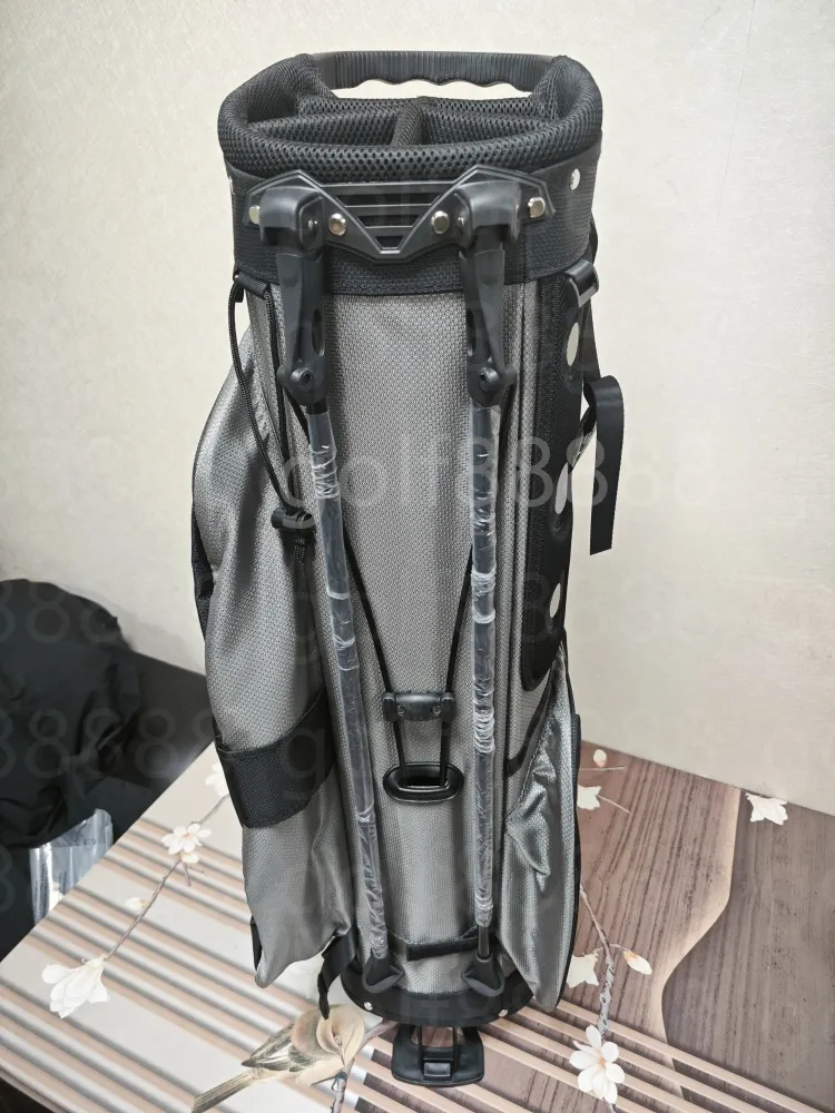 Sacs Golf gris Sacs trépied Clubs de golf Imperméables, résistants à l'usure et légers Contactez-nous pour voir les photos avec LOGO